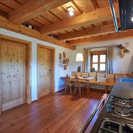 Lubka Horská chata Lucatin